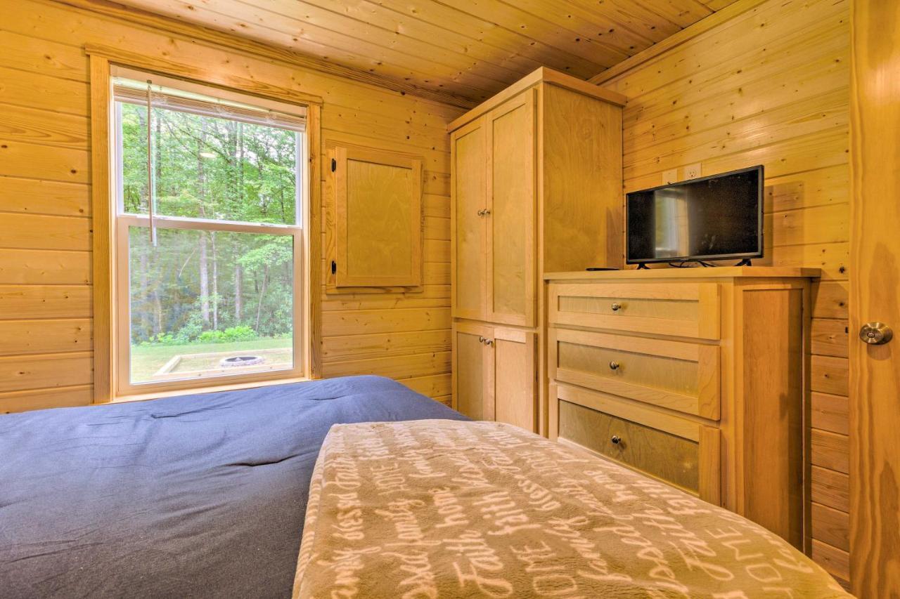 Vila Quaint Mtn Cabin Tiny Living Near Big Adventure Brevard Exteriér fotografie