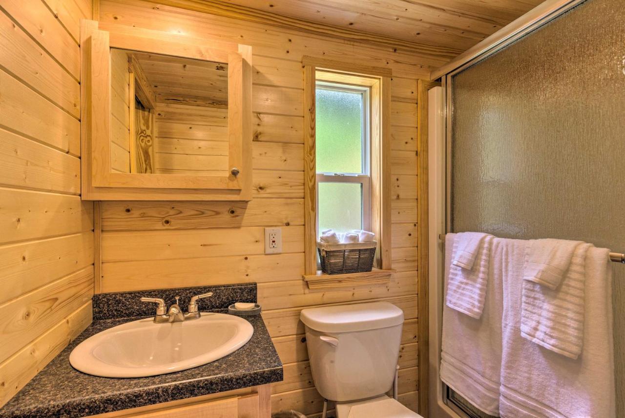 Vila Quaint Mtn Cabin Tiny Living Near Big Adventure Brevard Exteriér fotografie